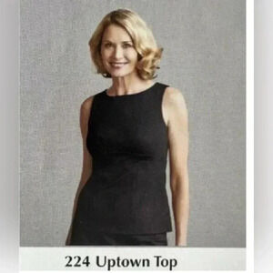 Cabi Top Style 224 Ponte Knit Uptown Sleeveless Tank Shirt Black Pleated size 6